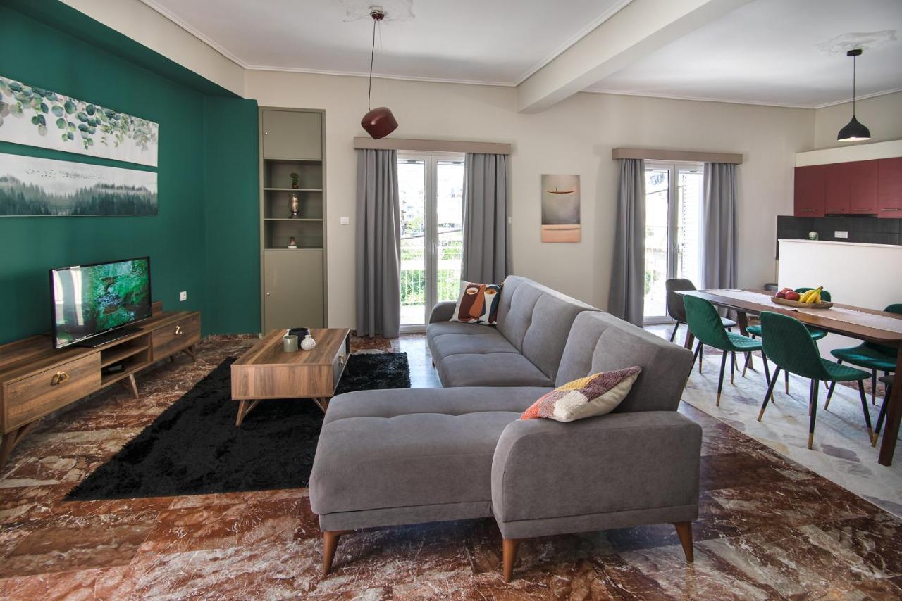 Emerald 110M2 Entire Floor Apt Steps To City'S Heart Kalamata Extérieur photo